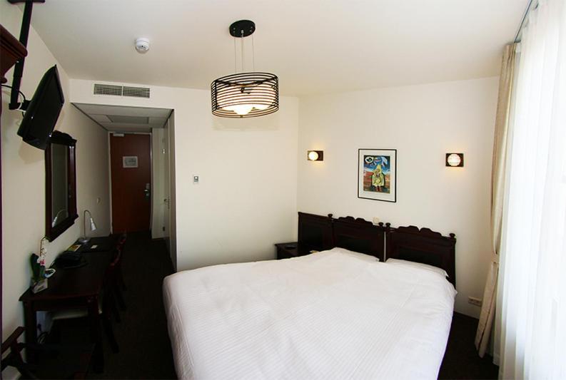 Hotel Keistad Амерсфорт Екстериор снимка